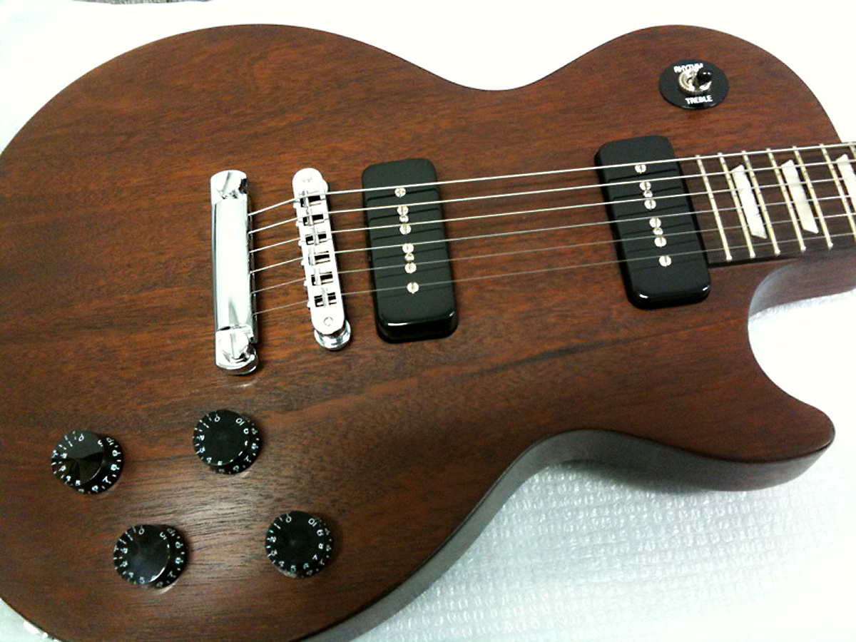 Gibson Les Paul Studio P 90 ベースに夢中 Blog